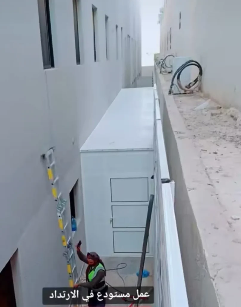 مستودع ارتداد من ساندوتش بانل